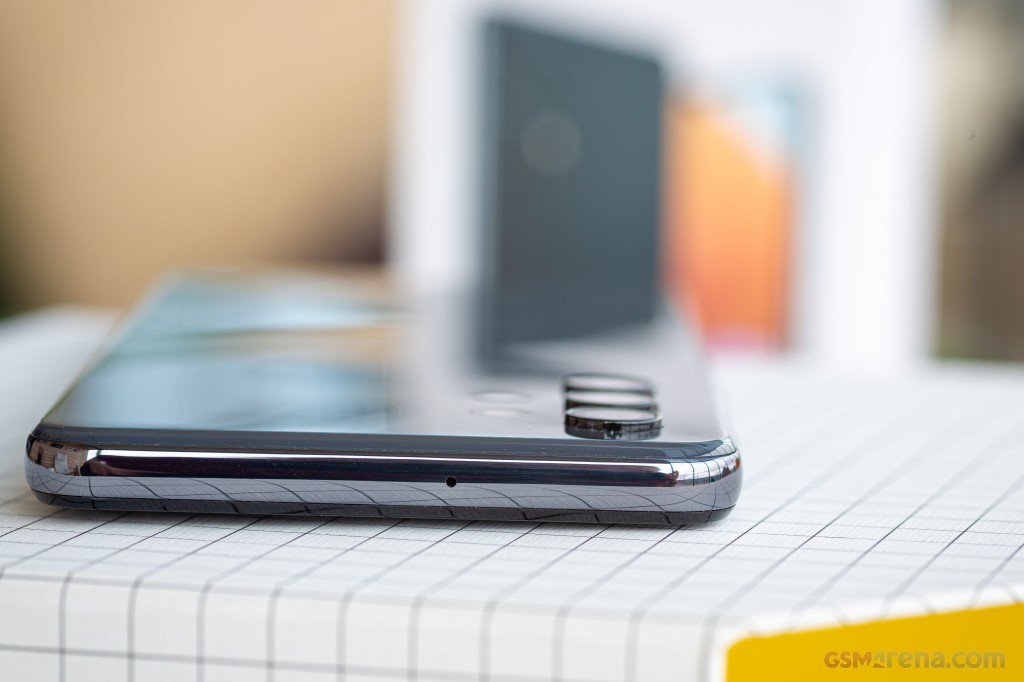 Samsung Galaxy A32 hands-on photo 2