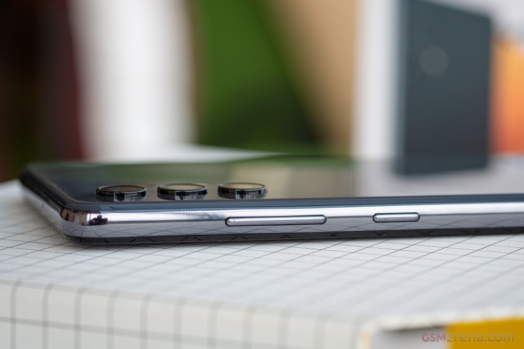 Samsung Galaxy A32 hands-on photo 6