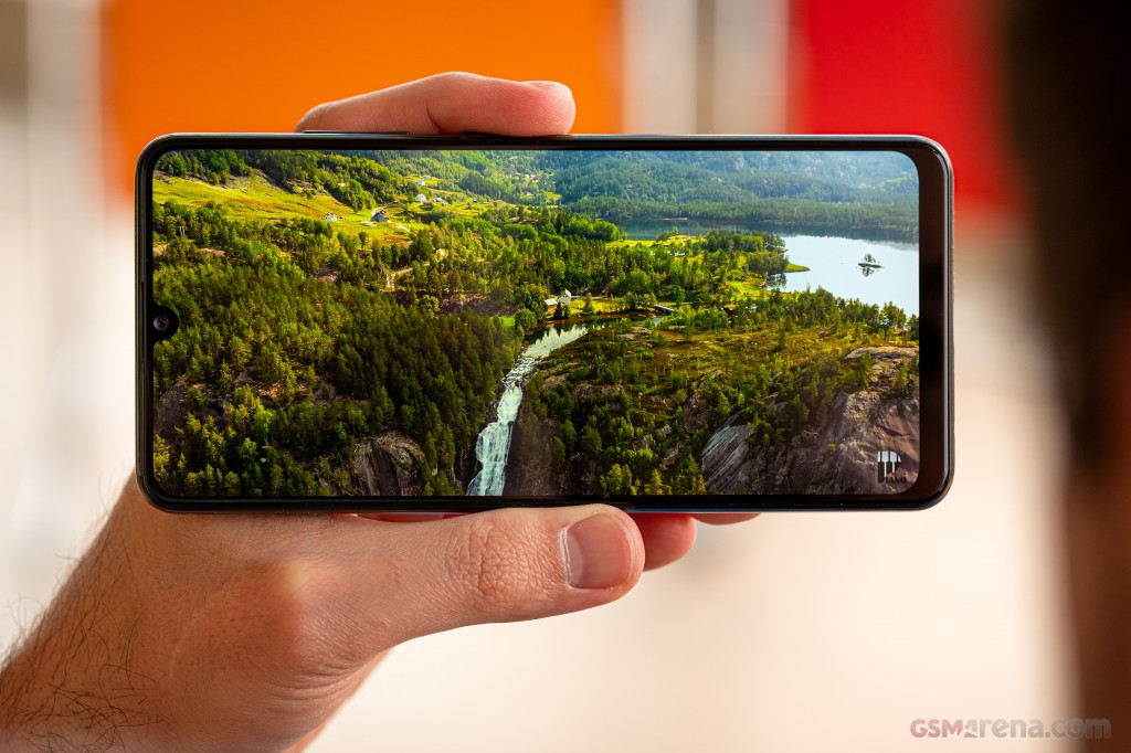 Samsung Galaxy A32 hands-on photo 15