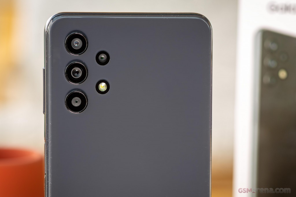 Samsung Galaxy A32 5G hands-on photo 3