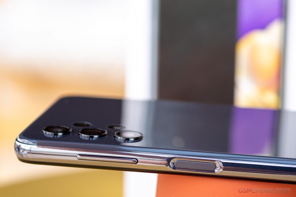 Samsung Galaxy A32 5G hands-on photo 8