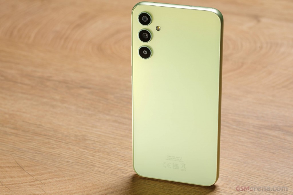 Samsung Galaxy A34 hands-on photo 2