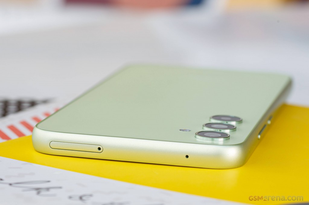 Samsung Galaxy A34 hands-on photo 12