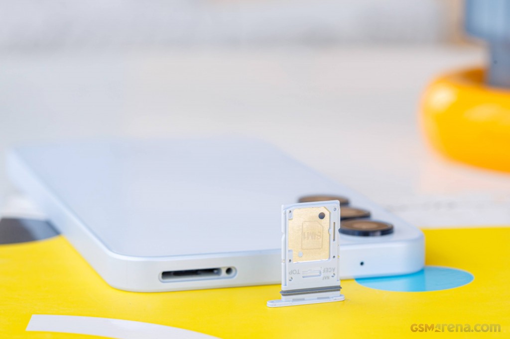 Samsung Galaxy A35 hands-on photo 9