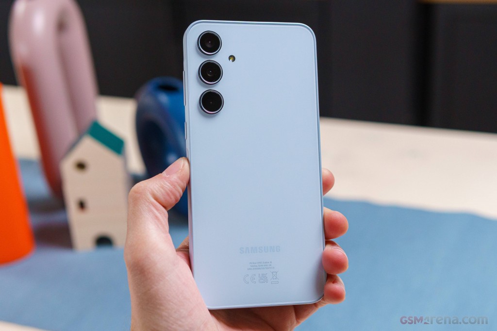 Samsung Galaxy A35 hands-on photo 11