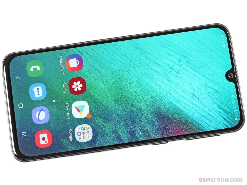 Samsung Galaxy A40 hands-on photo 1
