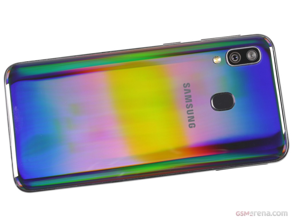 Samsung Galaxy A40 hands-on photo 4