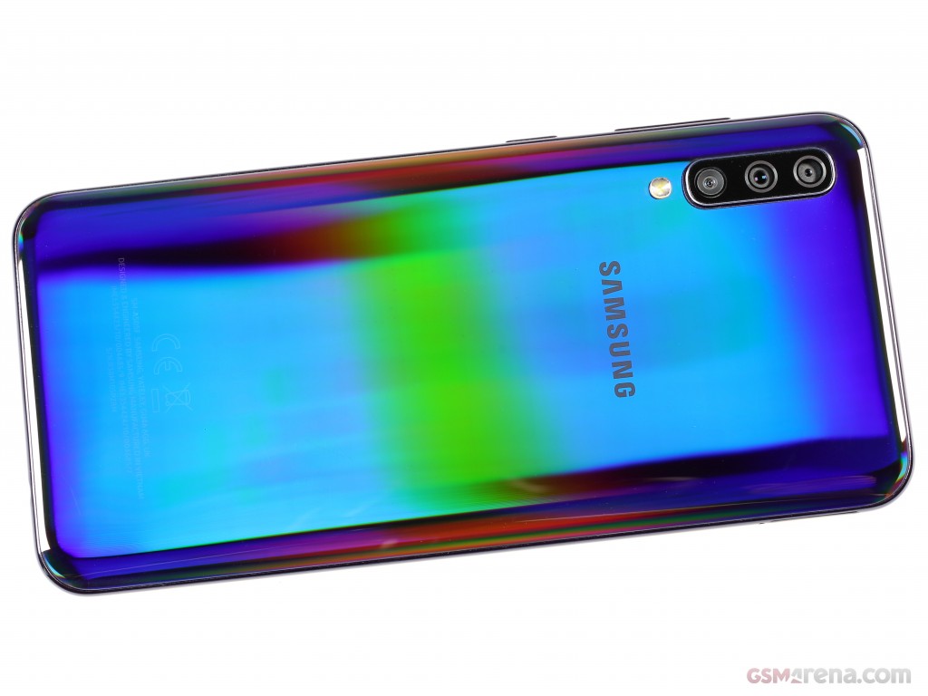Samsung Galaxy A50 hands-on photo 4