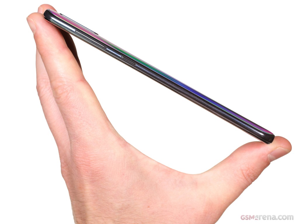 Samsung Galaxy A50 hands-on photo 10