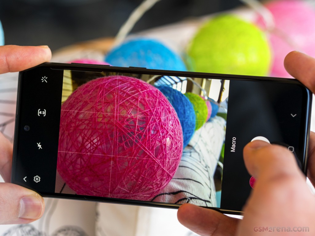 Samsung Galaxy A51 hands-on photo 11