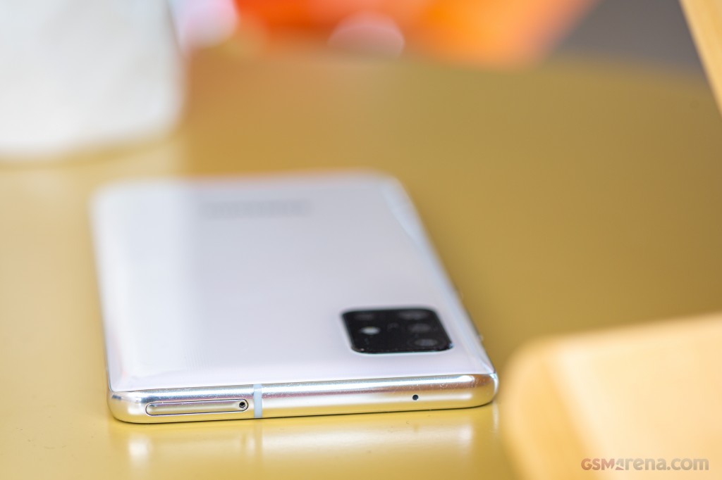 Samsung Galaxy A51 5G hands-on photo 5