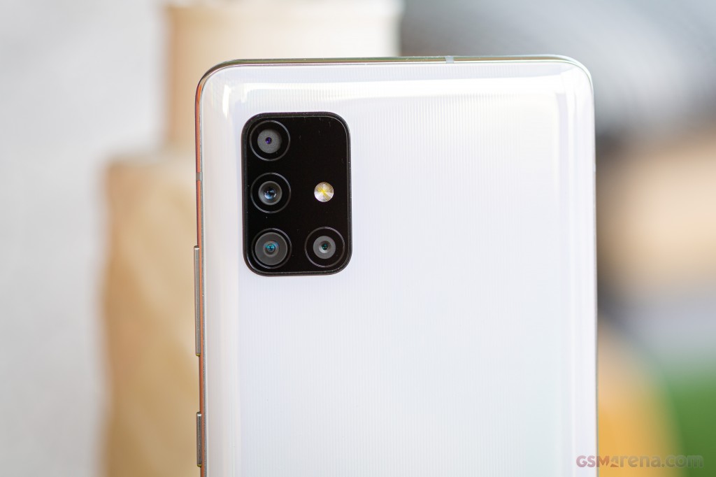 Samsung Galaxy A51 5G hands-on photo 11