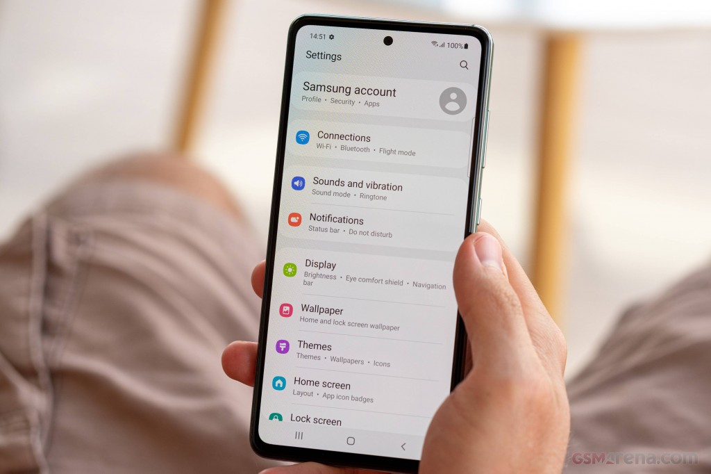 Samsung Galaxy A52s 5G hands-on photo 18