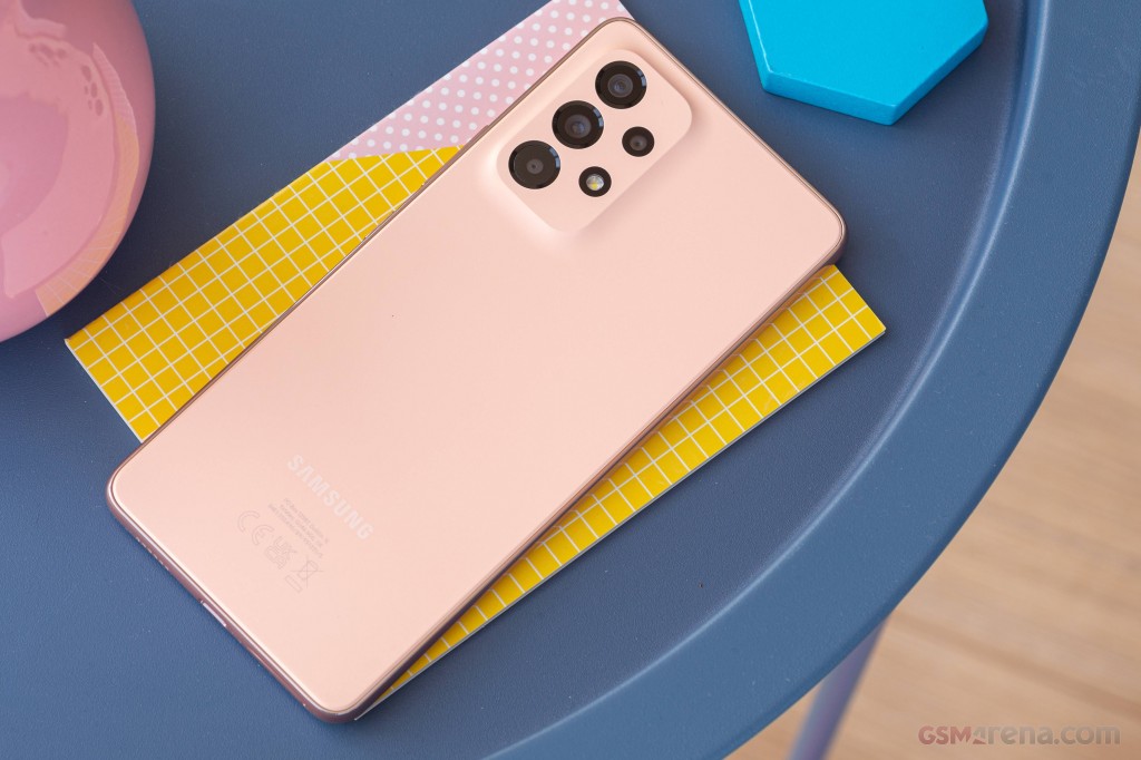 Samsung Galaxy A53 5G hands-on photo 3