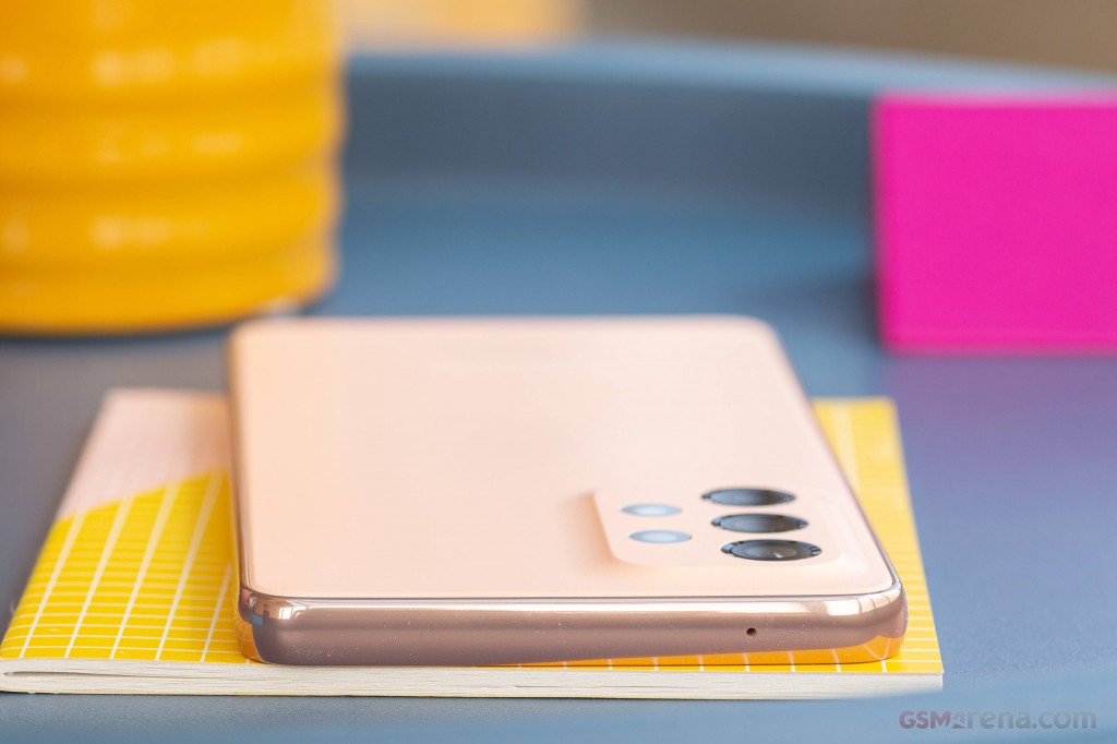 Samsung Galaxy A53 5G hands-on photo 9