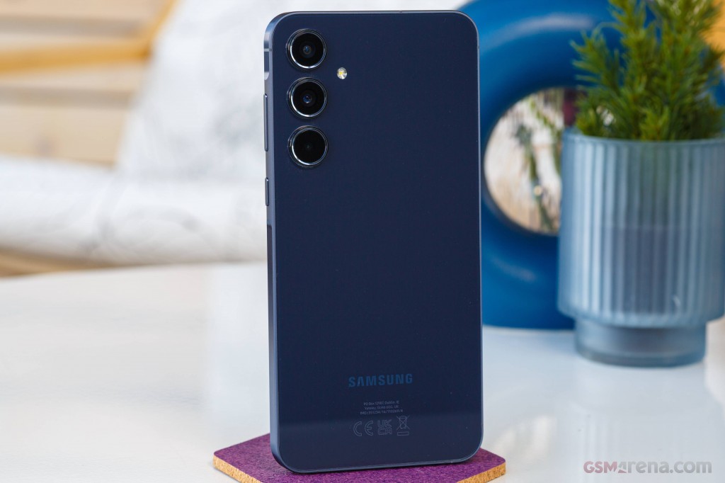 Samsung Galaxy A55 hands-on photo 2