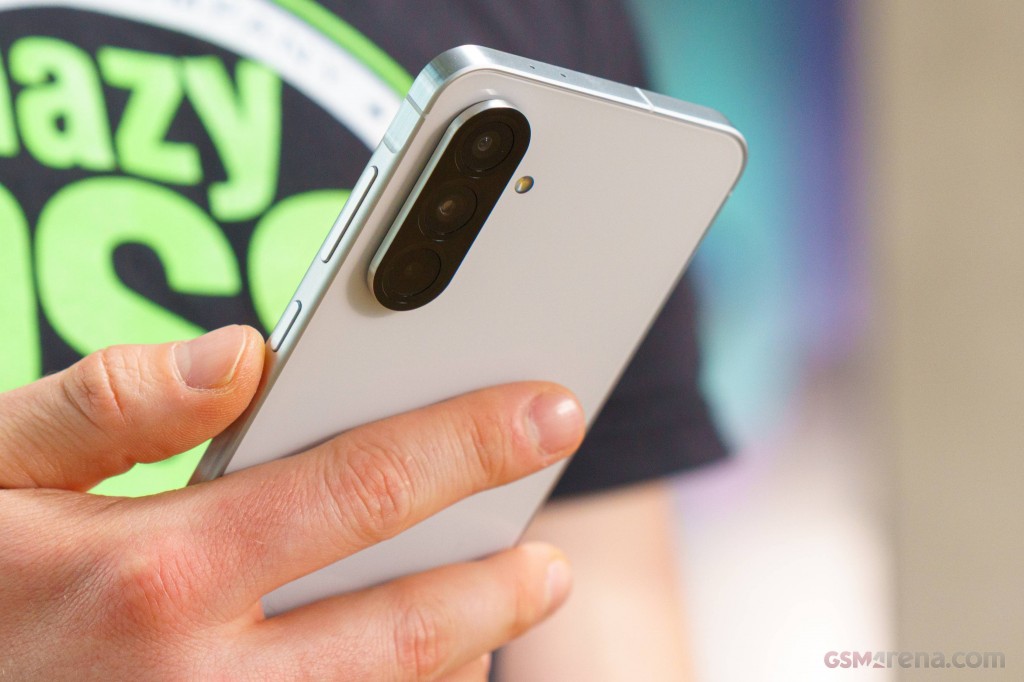 Samsung Galaxy A56 hands-on photo 17