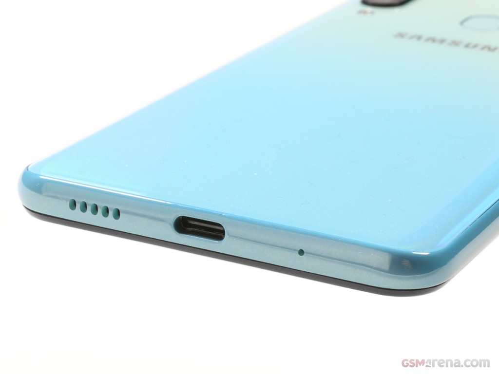 Samsung Galaxy A60 hands-on photo 7