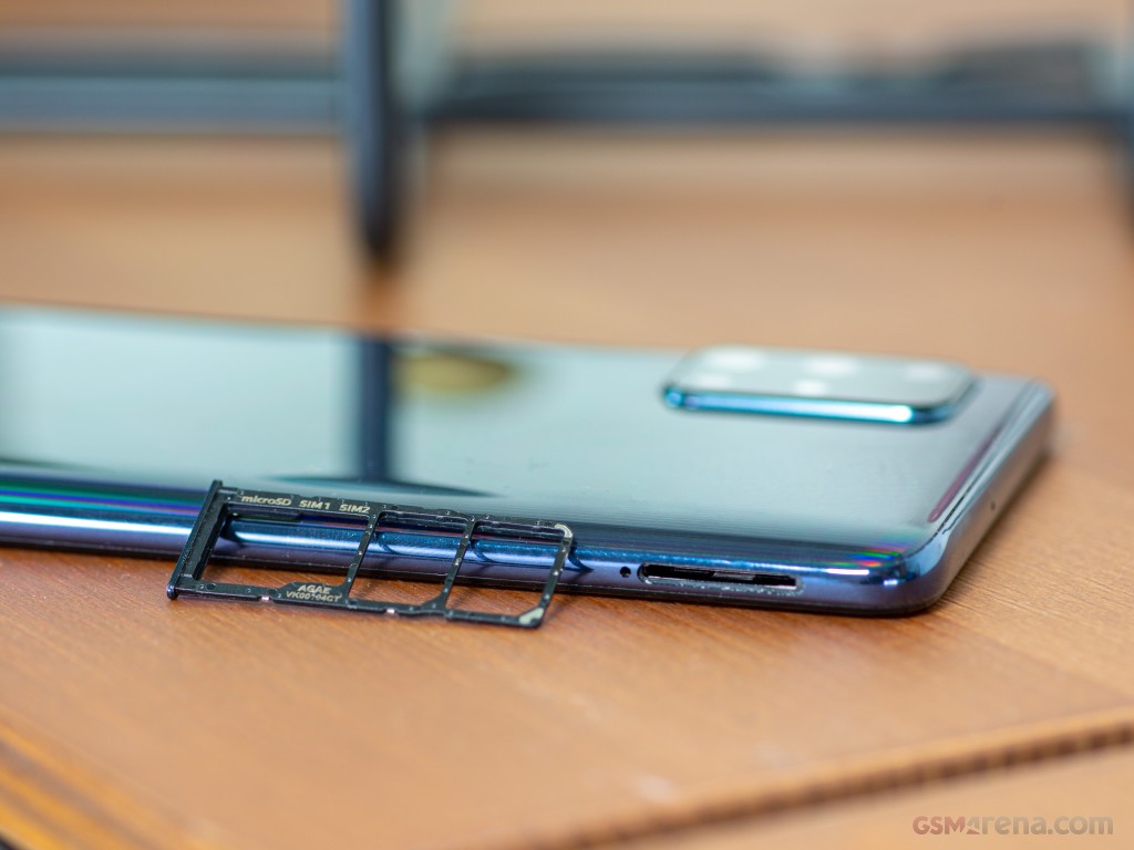 Samsung Galaxy A71 hands-on photo 10