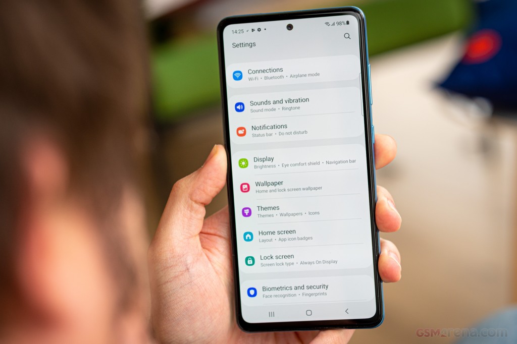 Samsung Galaxy A72 hands-on photo 21