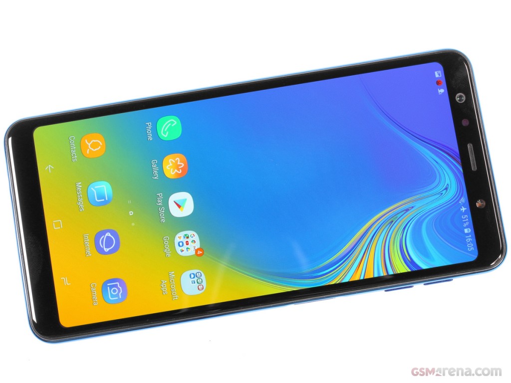Samsung Galaxy A7 (2018) hands-on photo 9