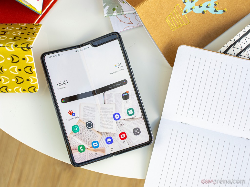 Samsung Galaxy Fold hands-on photo 6