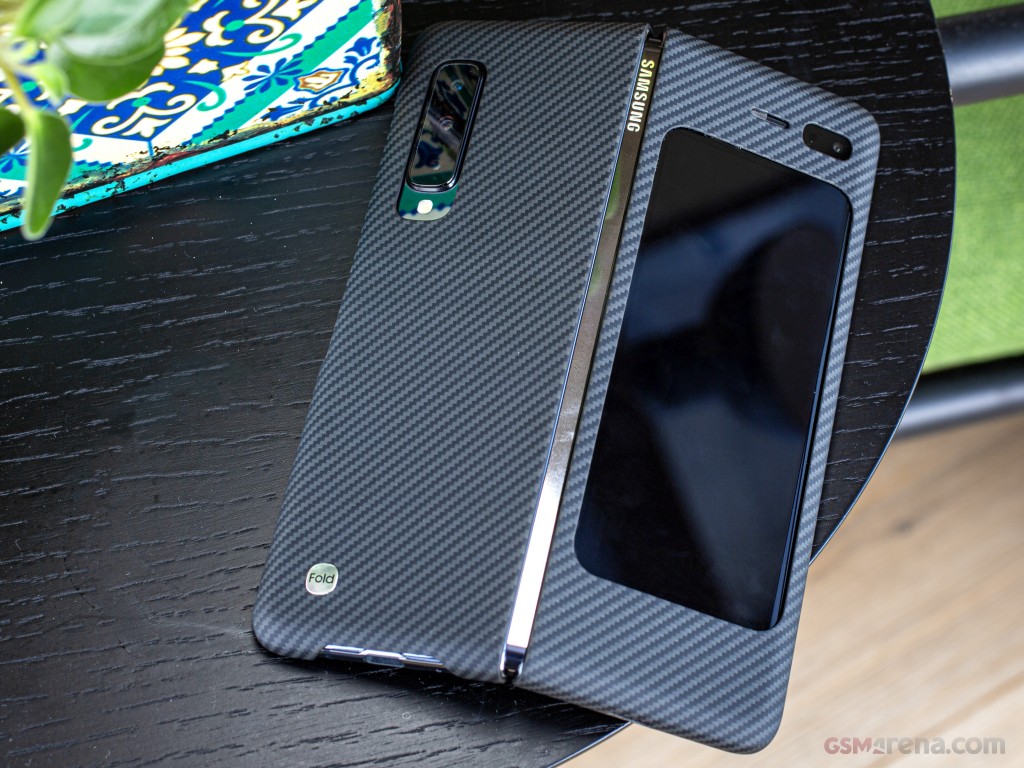 Samsung Galaxy Fold hands-on photo 9