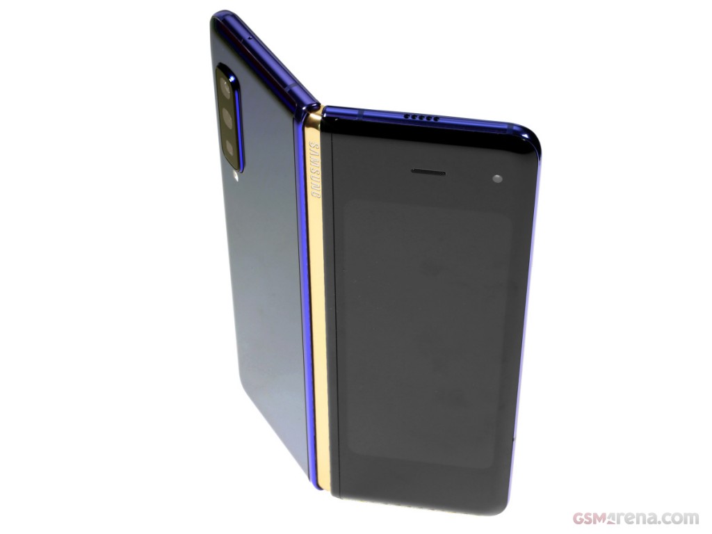 Samsung Galaxy Fold hands-on photo 22