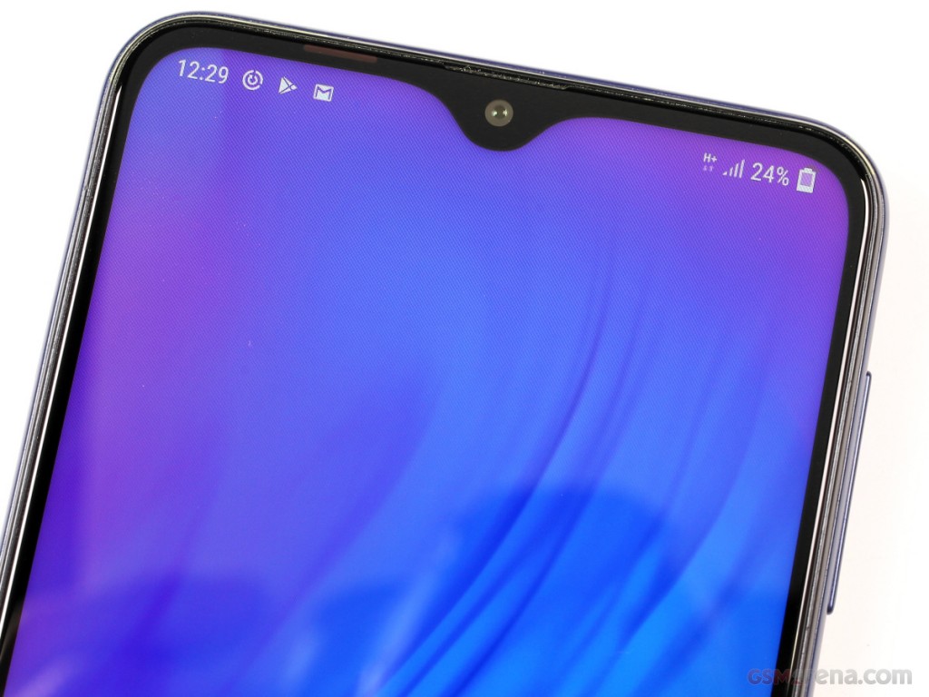 Samsung Galaxy M10 hands-on photo 6