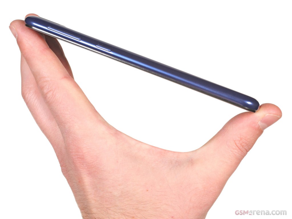 Samsung Galaxy M20 hands-on photo 14