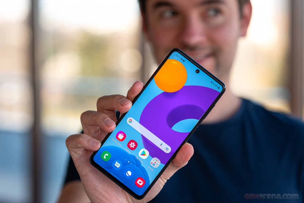 Samsung Galaxy M52 5G hands-on photo 13