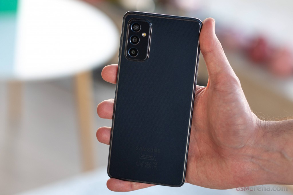 Samsung Galaxy M52 5G hands-on photo 18