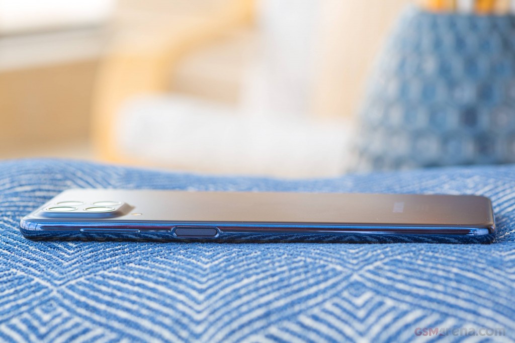 Samsung Galaxy M53 hands-on photo 8
