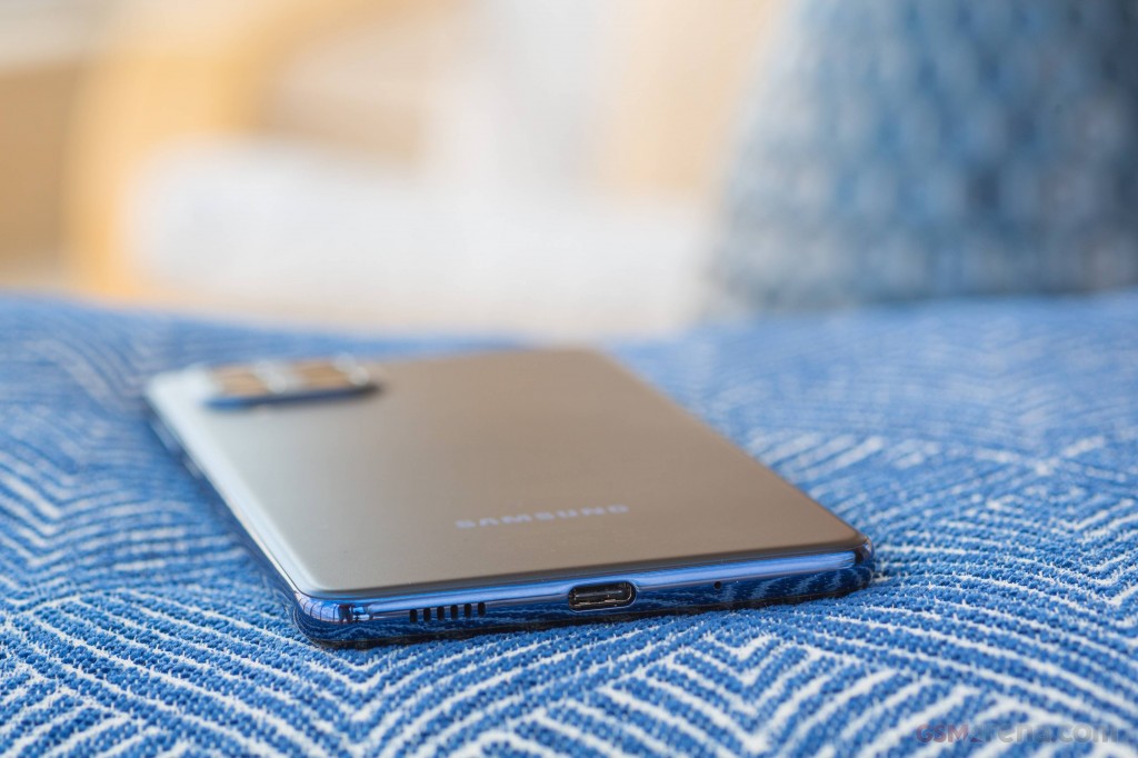 Samsung Galaxy M53 hands-on photo 10