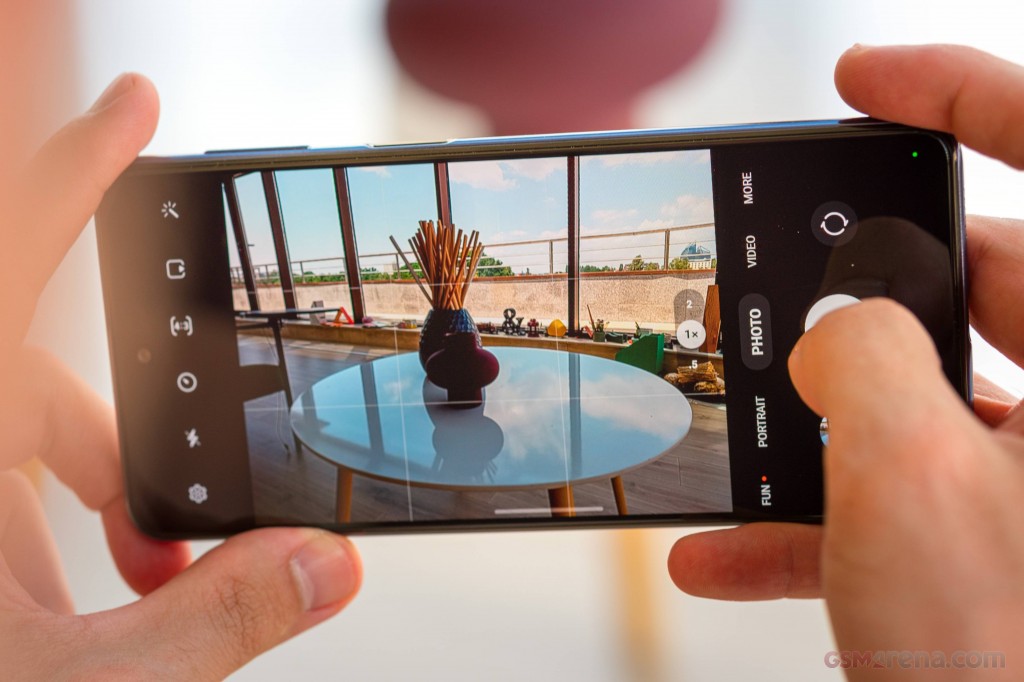 Samsung Galaxy M53 hands-on photo 15