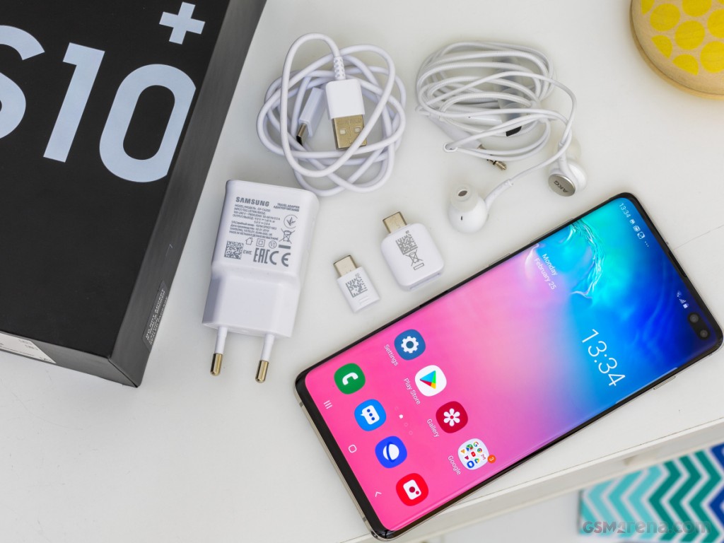 Samsung Galaxy S10+ hands-on photo 1