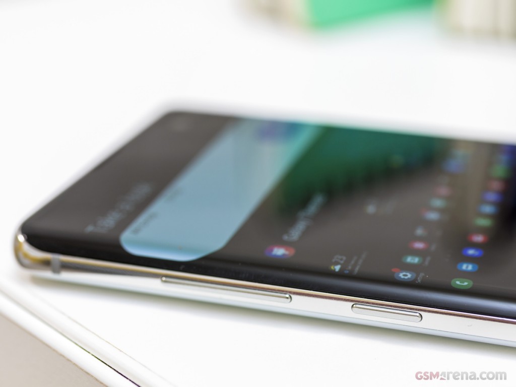 Samsung Galaxy S10+ hands-on photo 6