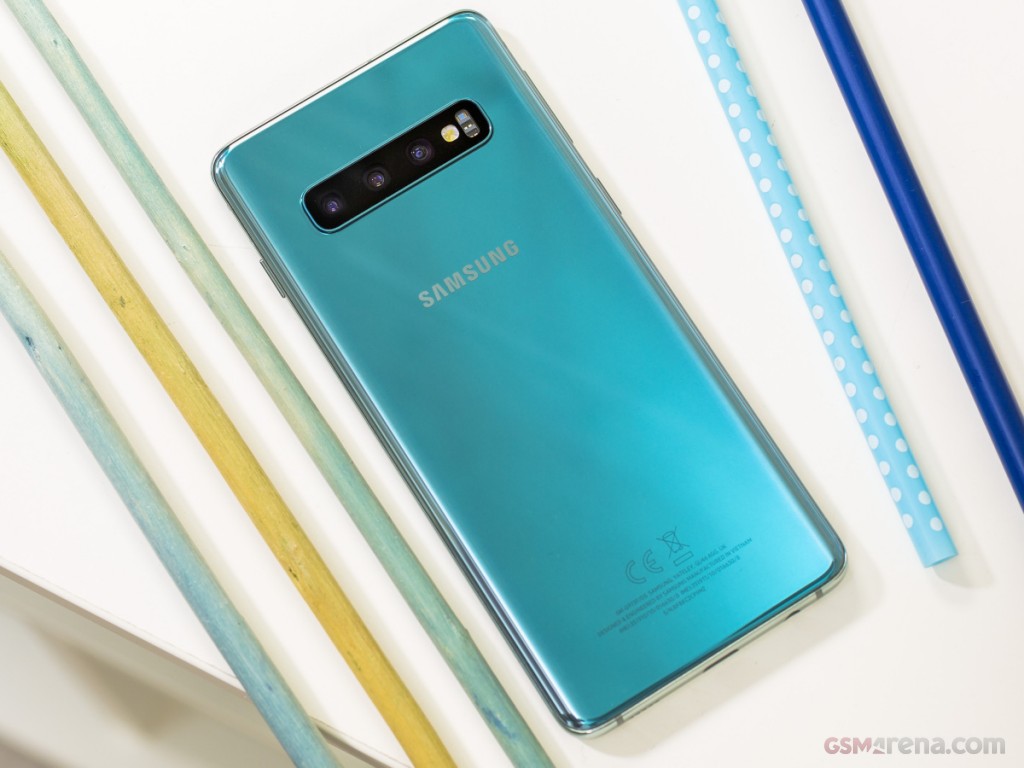 Samsung Galaxy S10 hands-on photo 4
