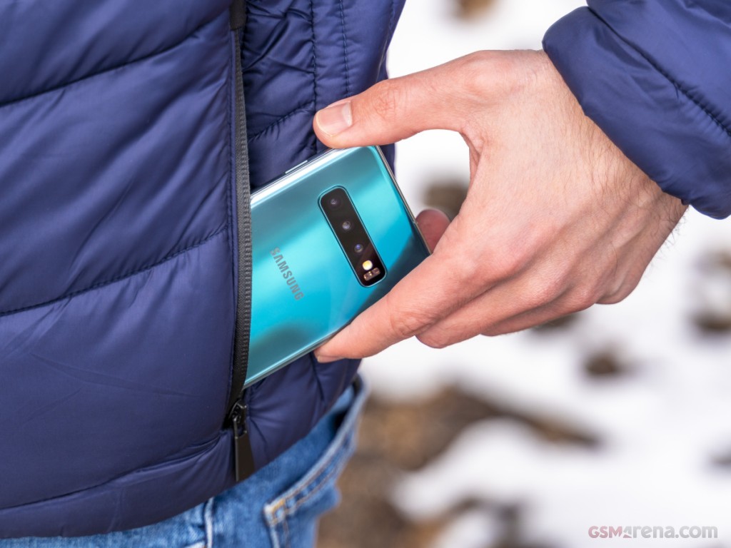 Samsung Galaxy S10 hands-on photo 17