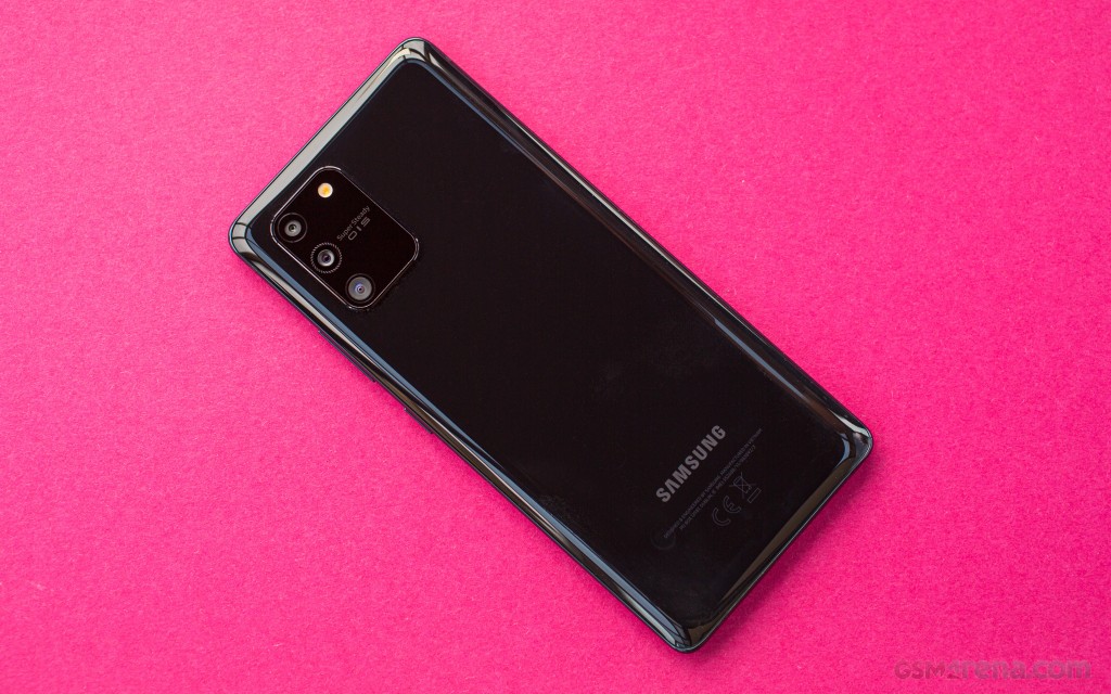 Samsung Galaxy S10 Lite hands-on photo 2