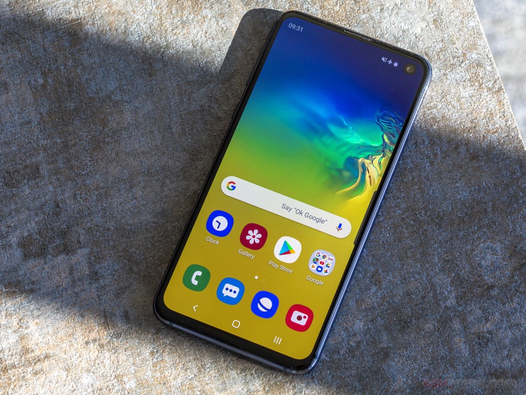 Samsung Galaxy S10e hands-on photo 4