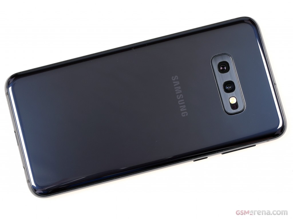 Samsung Galaxy S10e hands-on photo 9