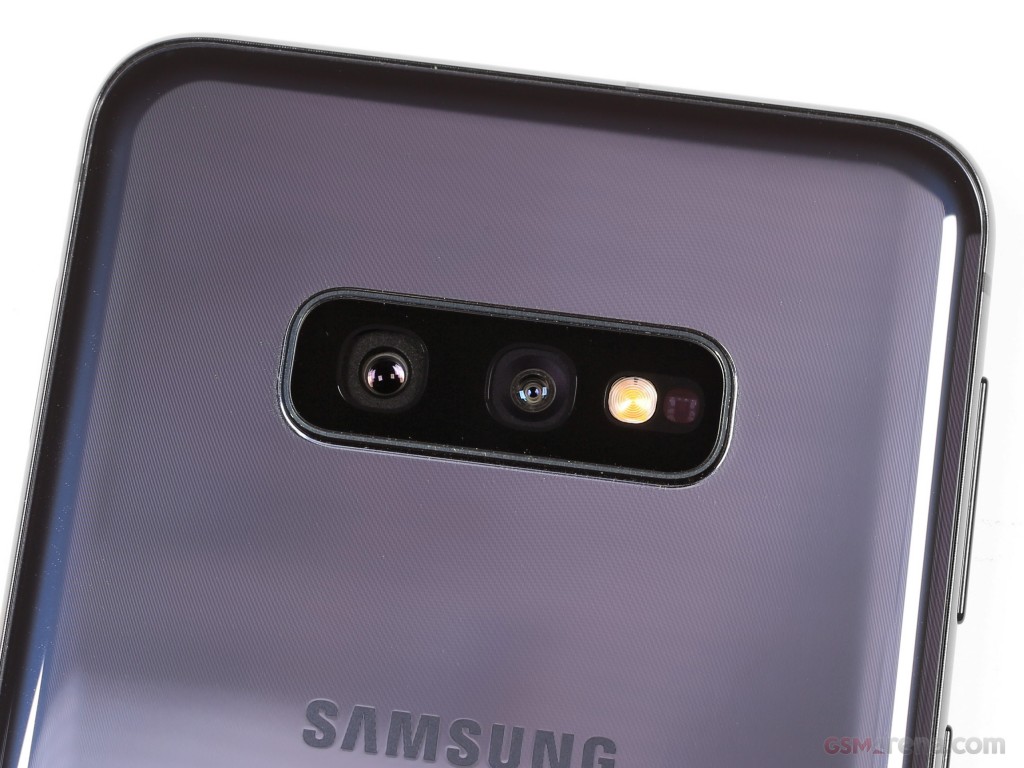Samsung Galaxy S10e hands-on photo 10