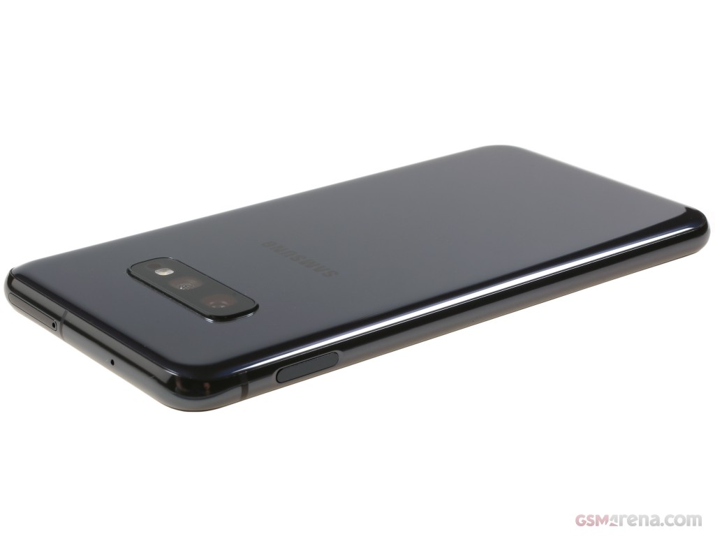 Samsung Galaxy S10e hands-on photo 12