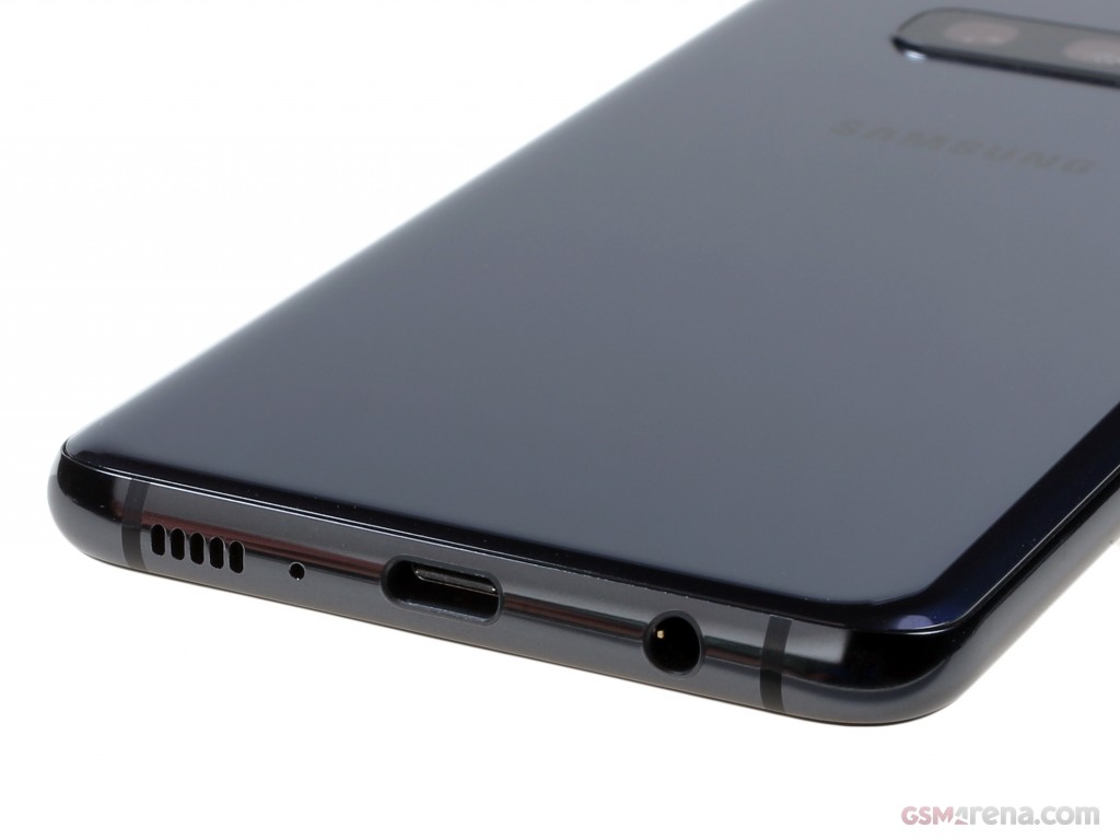 Samsung Galaxy S10e hands-on photo 13