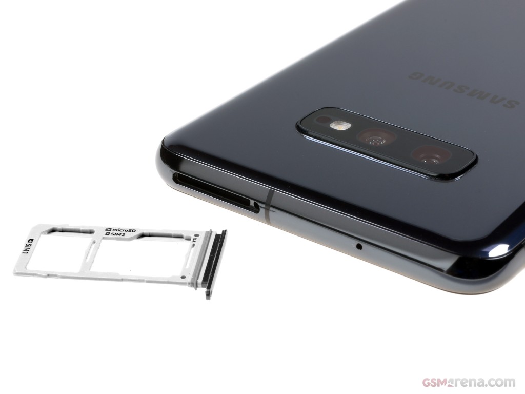 Samsung Galaxy S10e hands-on photo 15