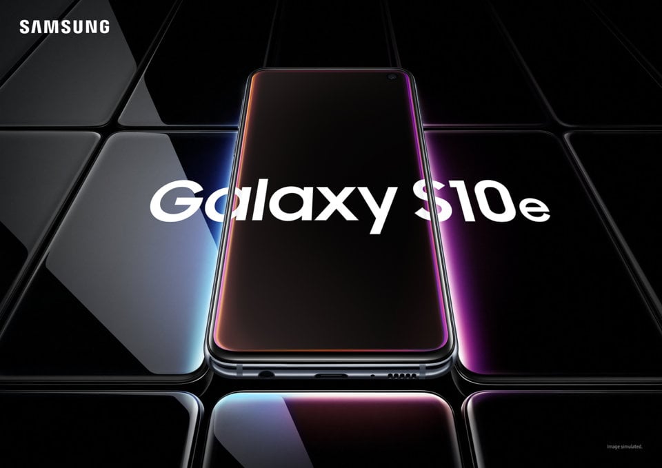 Samsung Galaxy S10e view 22
