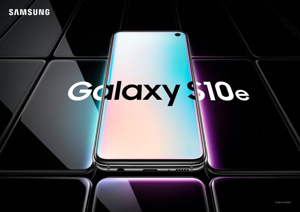 Samsung Galaxy S10e view 25