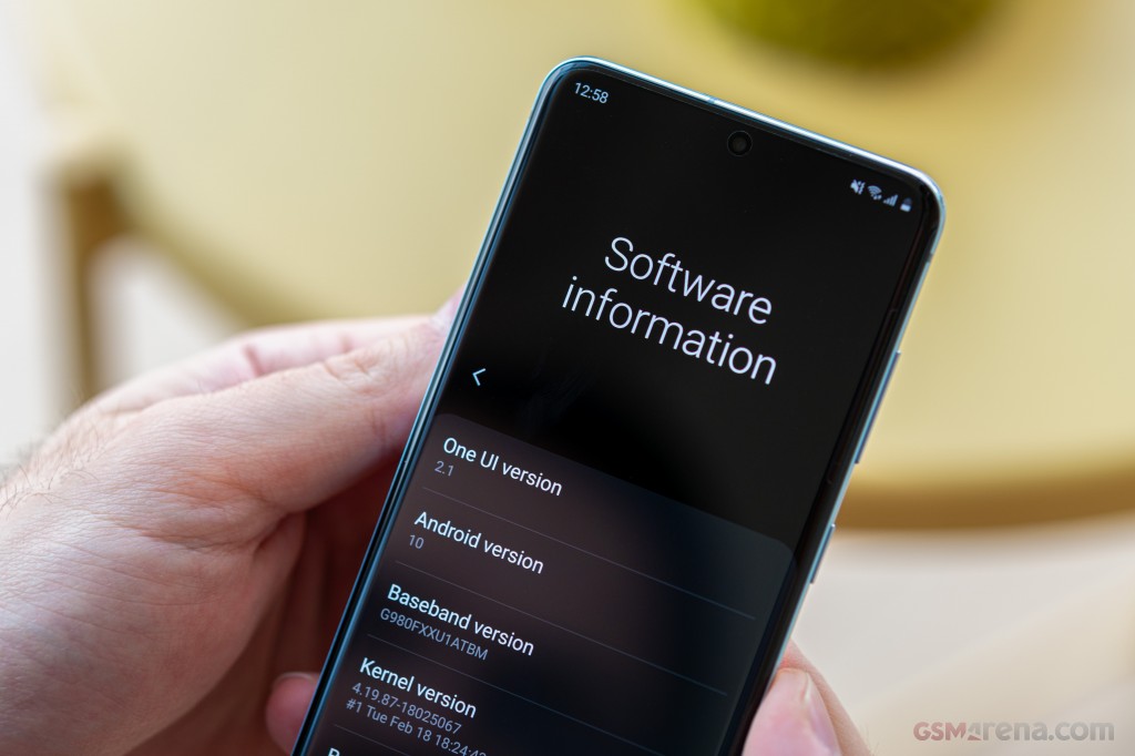Samsung Galaxy S20 hands-on photo 20
