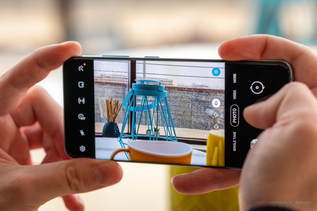 Samsung Galaxy S20 hands-on photo 23